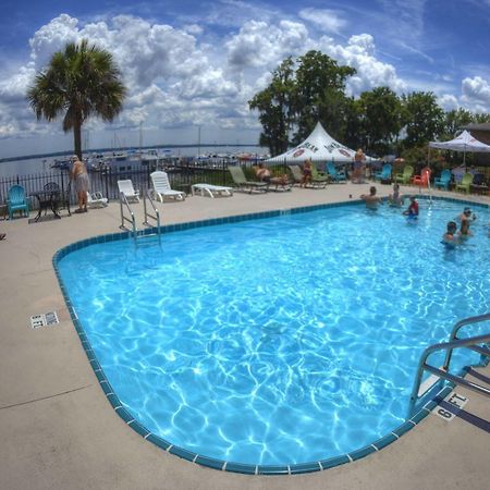 Crystal Cove Riverfront Resort Palatka Esterno foto