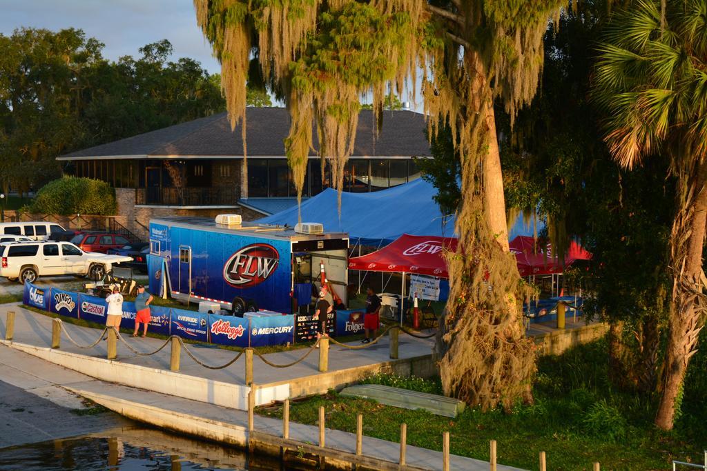 Crystal Cove Riverfront Resort Palatka Esterno foto